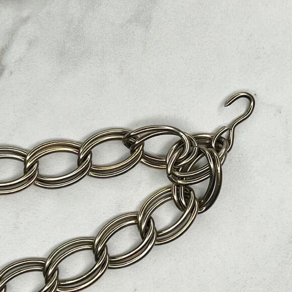 Gold Tone Drape Chain Link Belt - Size XS/S - Adjustable 8"-35.5" Metal Belt - Picture 2 of 8